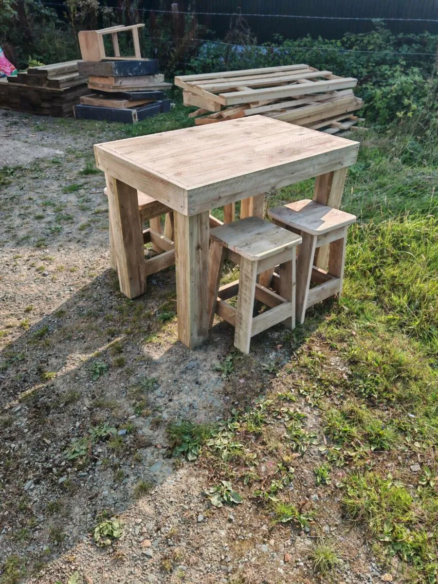 Handmade rustic table - Image 4