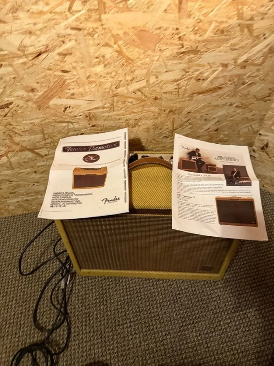 Fender tremolux guitar amp valve - Image 2