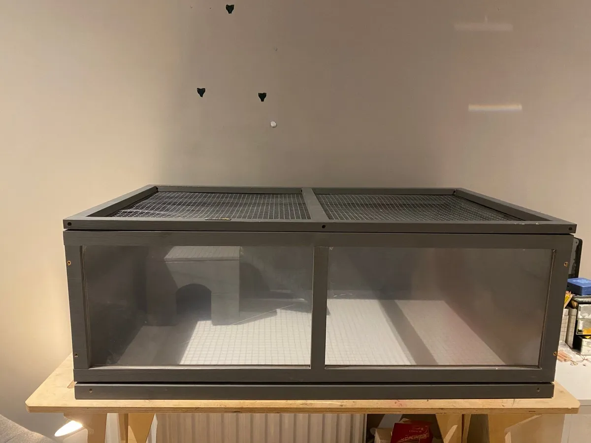 Small animal cage - Image 1