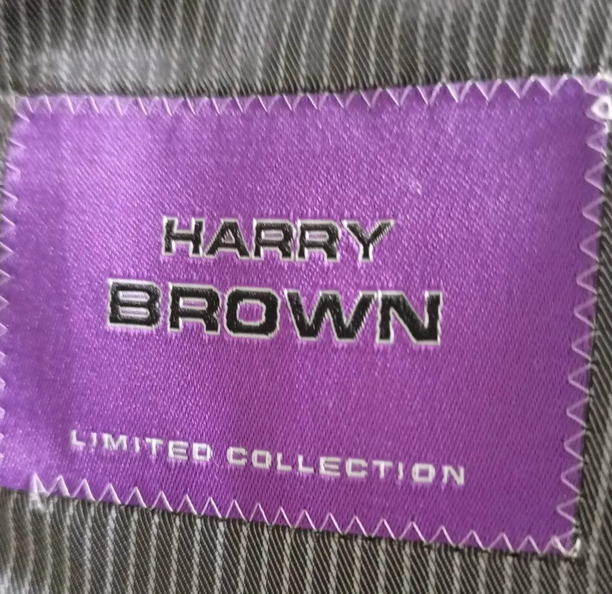 Harry Brown Men's 2 Piece Suit - Image 3