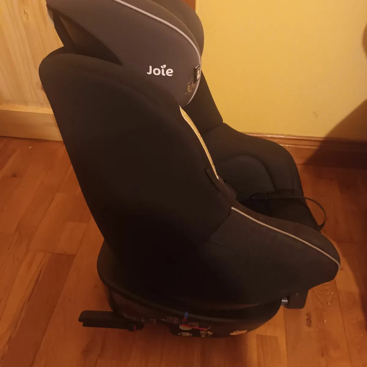 Joie Car seat - Image 1