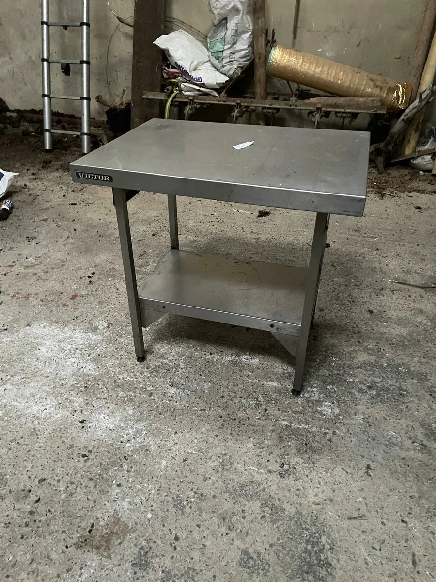 Stainless steel benches and sinks - Image 1