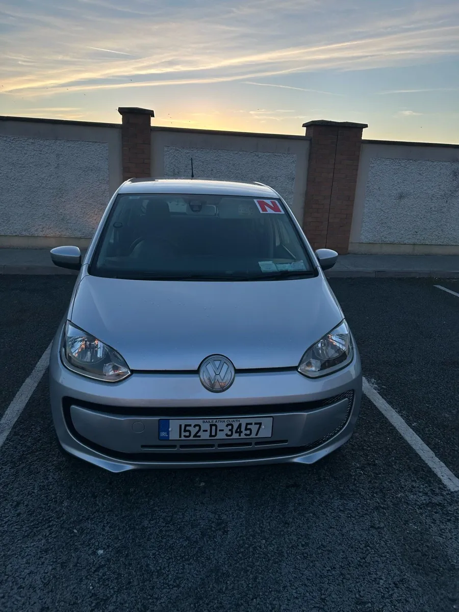 Volkswagen Up 2015 - Image 1