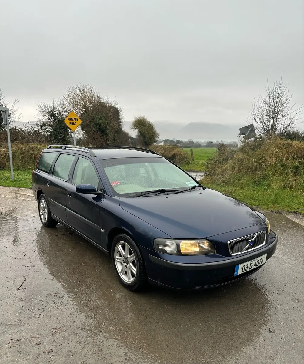 Volvo v70 2.0T - Image 2