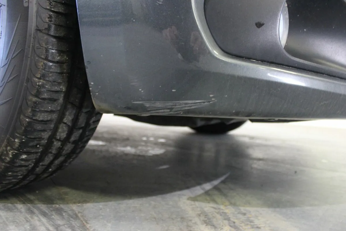 Peugeot 208 1.6 Blue Hdi 75 bhp Active 5dr - Image 3