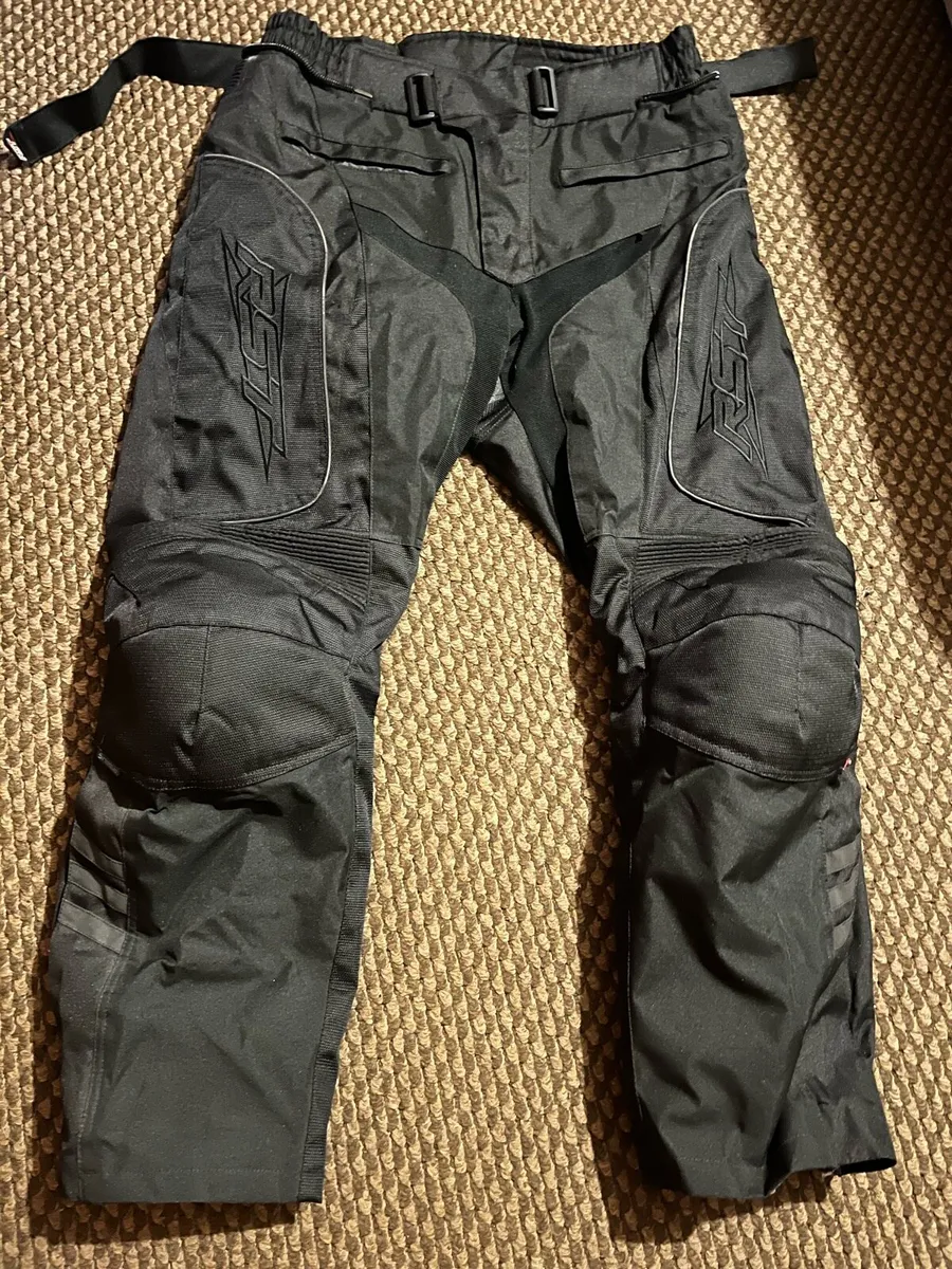 Motorbike clothing - Image 1