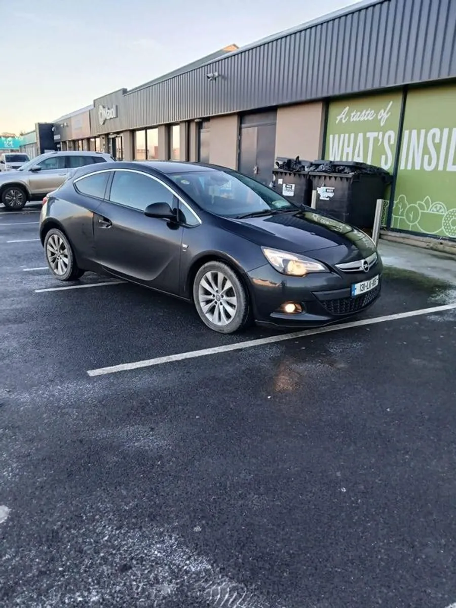 2013 Opel Astra Diesel GTC - Image 3