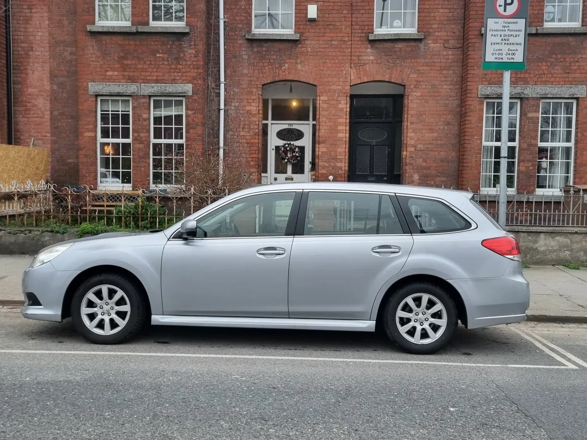 Subaru Legacy 2014 - Image 4