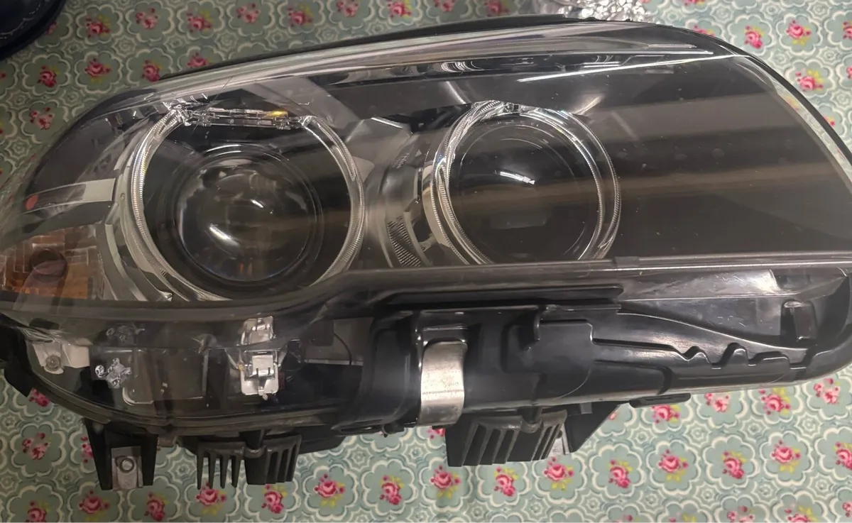 BMW DRIVER HEADLIGHT XENON - Image 2