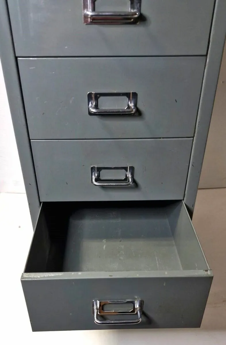 Sturdy Strong 4 Drawer Metal Cabinet - Image 2