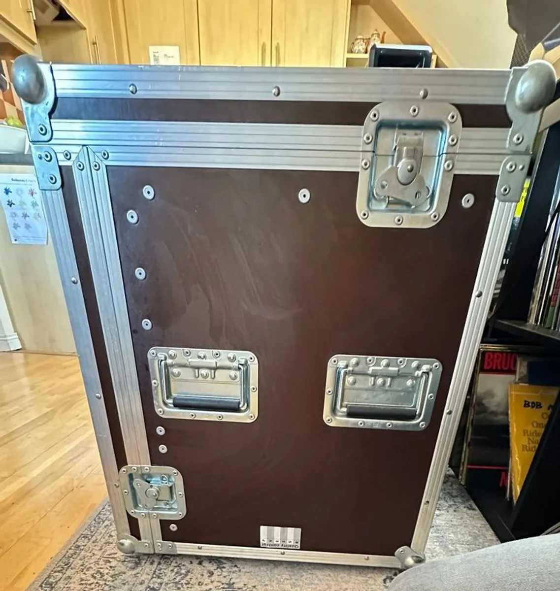 Music Rack 12 u with Service Hatch by Thon - Image 1