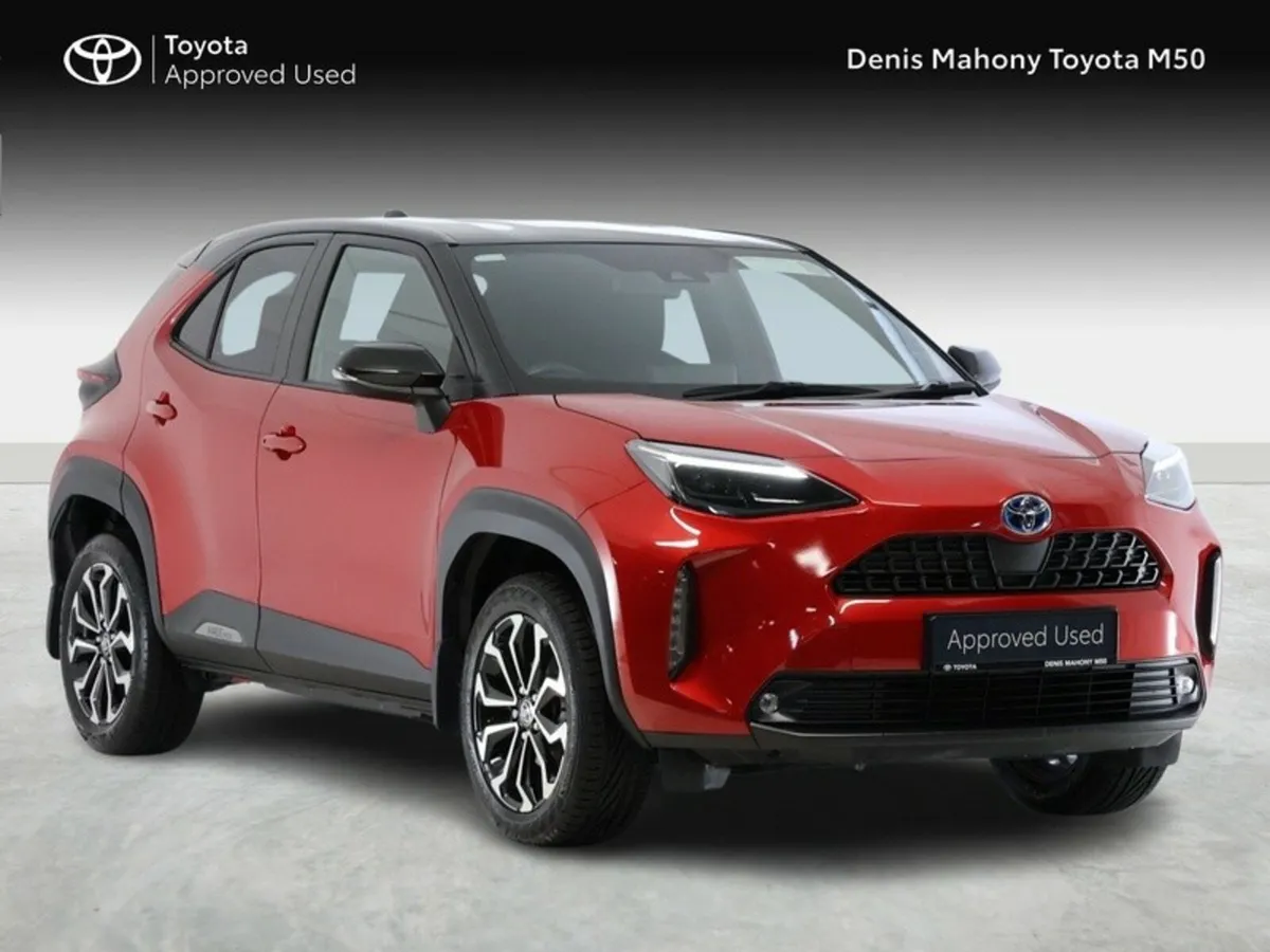 Toyota Yaris Cross Luna Sport Hybrid Bi-tone - Image 1