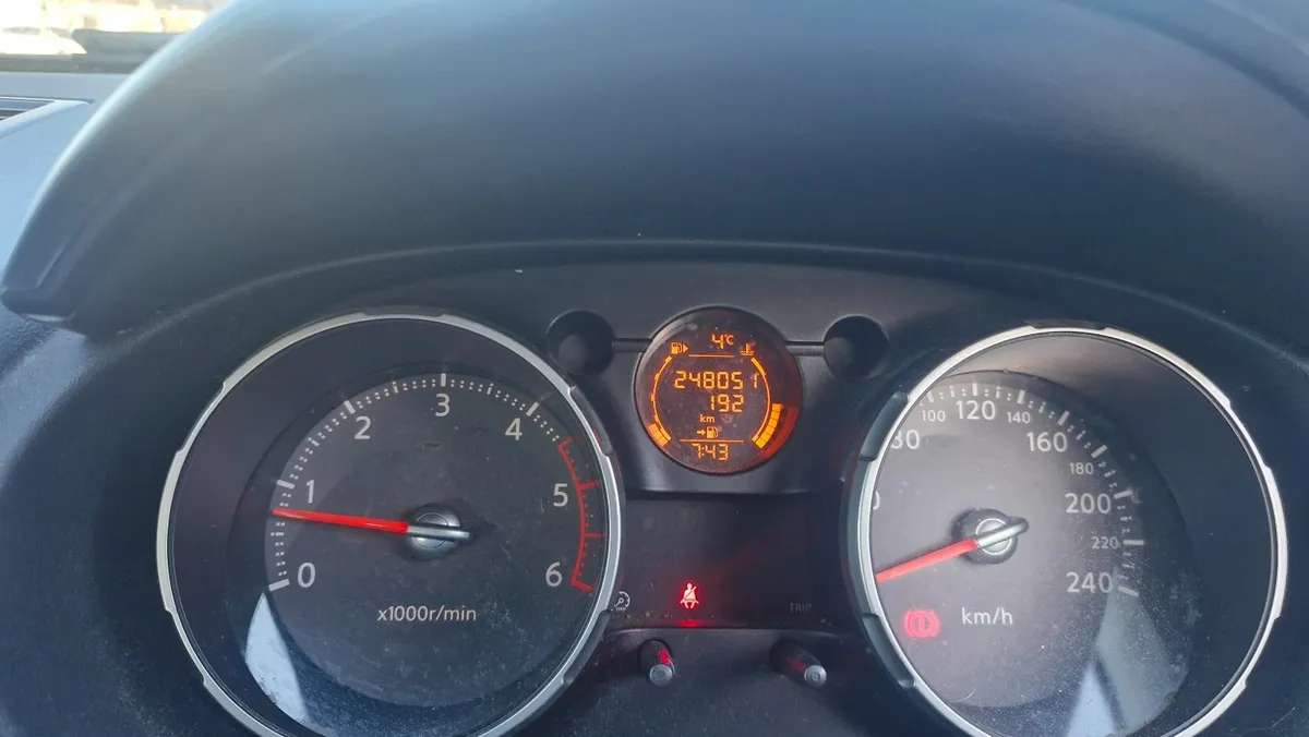 2009 Nissan Qashqai Diesel - Image 2