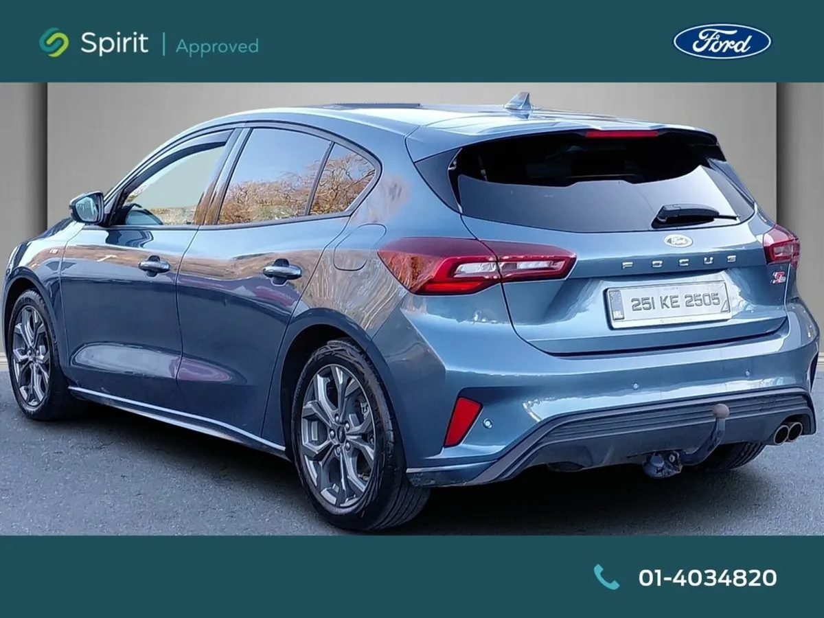 Ford Focus ST-Line X 1.0L EcoBoost 125PS mHEV - Image 2