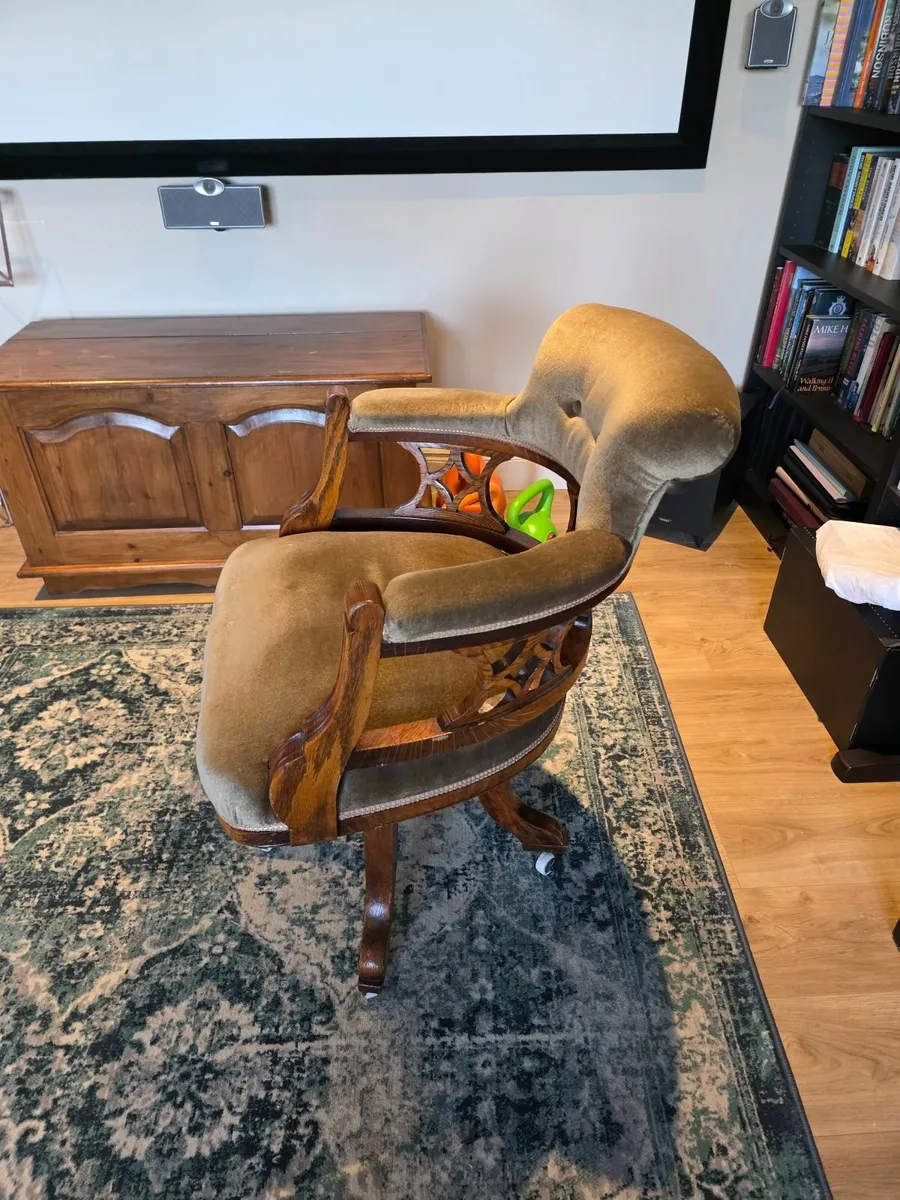 Captains Chair - Image 2