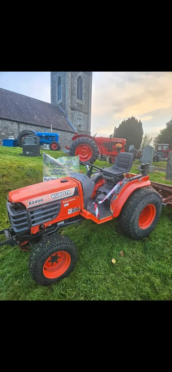 Kubota b2400 tractor 4wd no vat - Image 1