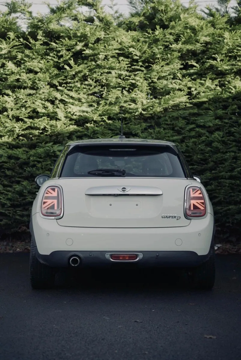 Mini Cooper 1.5 D 5dr 2017 With Full Service Histo - Image 3