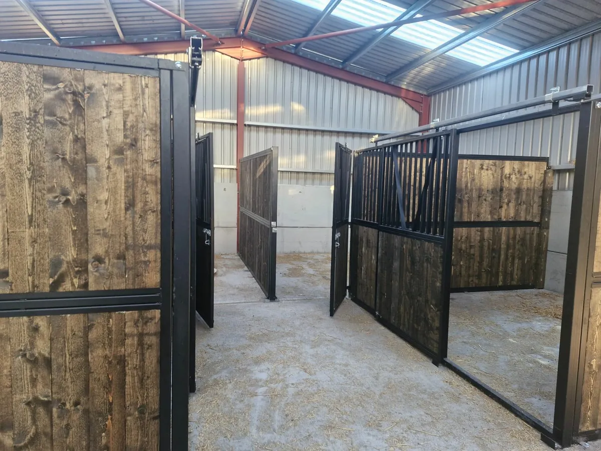 Stables, stable doors ,arena mirrors - Image 2