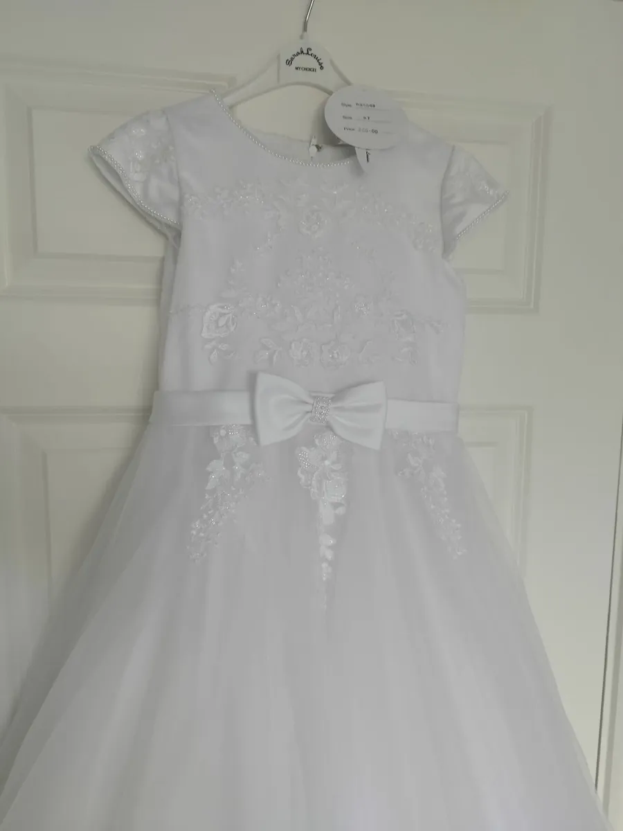 Communion dress - Image 3