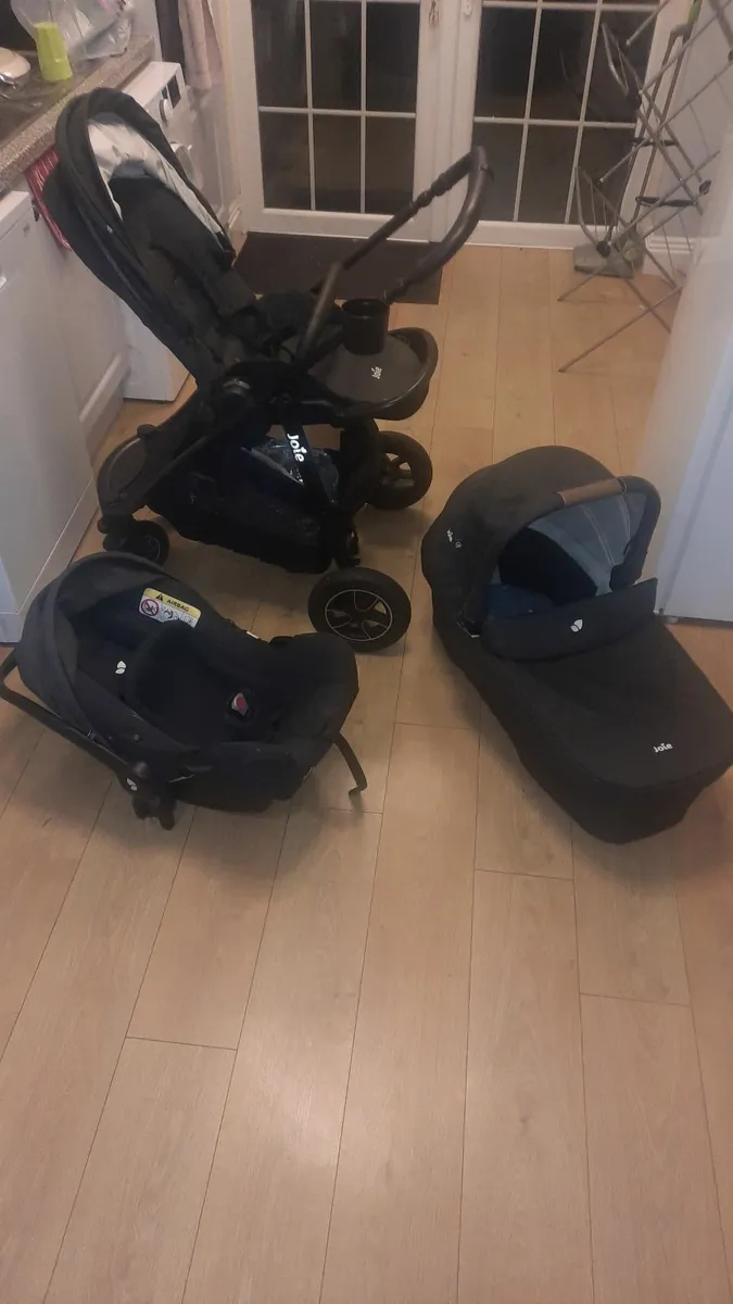 3 in 1 Joie Pram