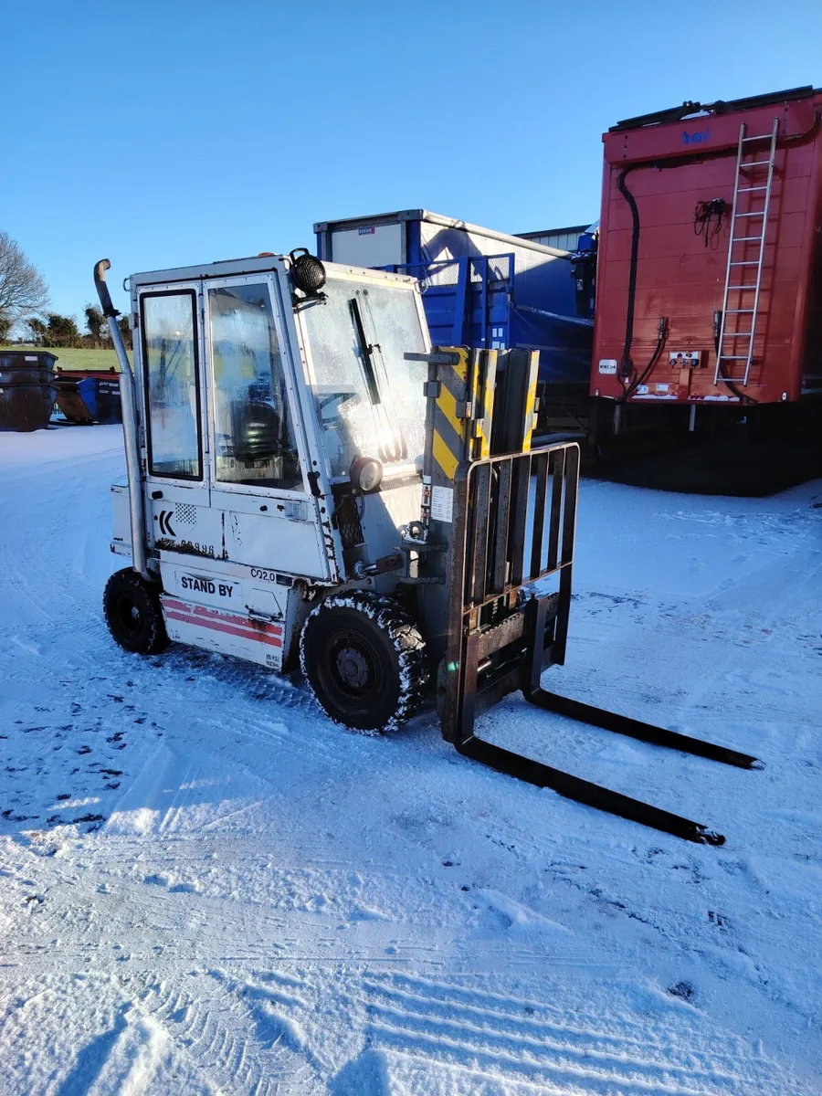 Kalmar 2 Ton diesel forklift Side shift full cab - Image 4
