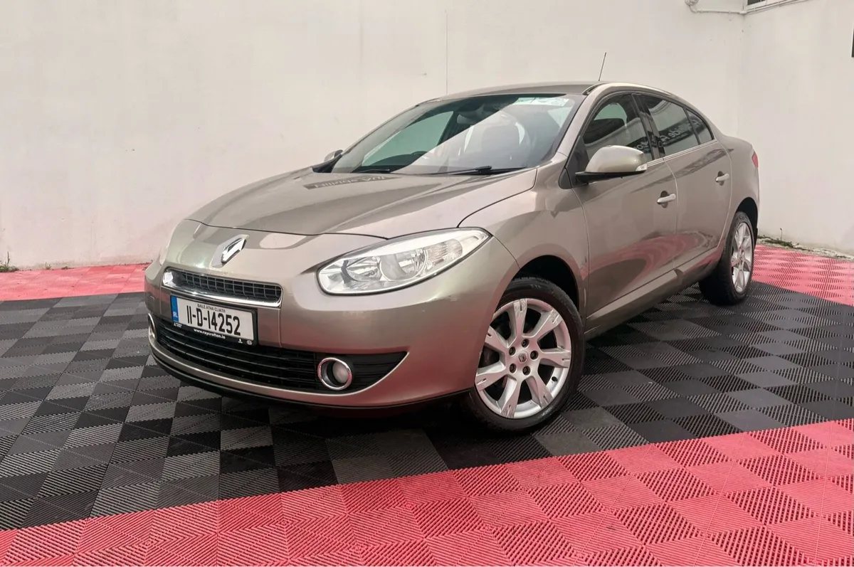 11 Renault fluence 1.5dci tomtom tax/nct - Image 1
