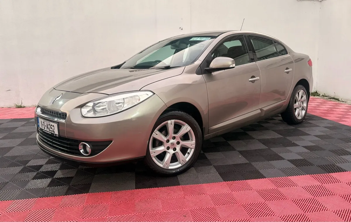 11 Renault fluence 1.5dci tomtom tax/nct - Image 2