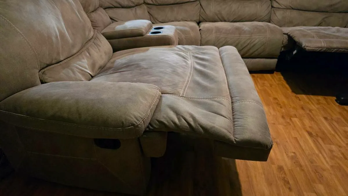 L shape corner sofa- make me an offer - Image 3