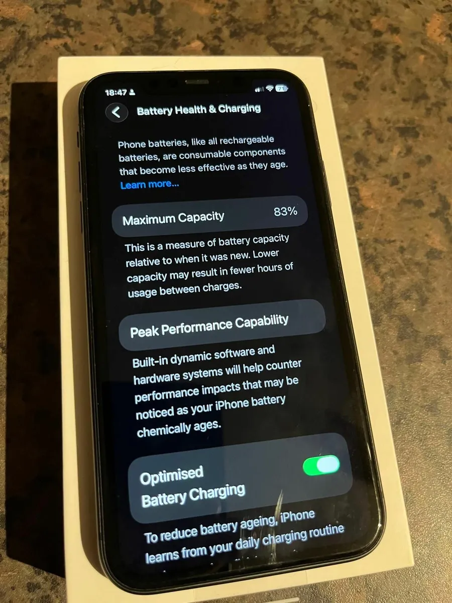 APPLE IPHONE 11 64GB, MINT CONDITION €180 - Image 3