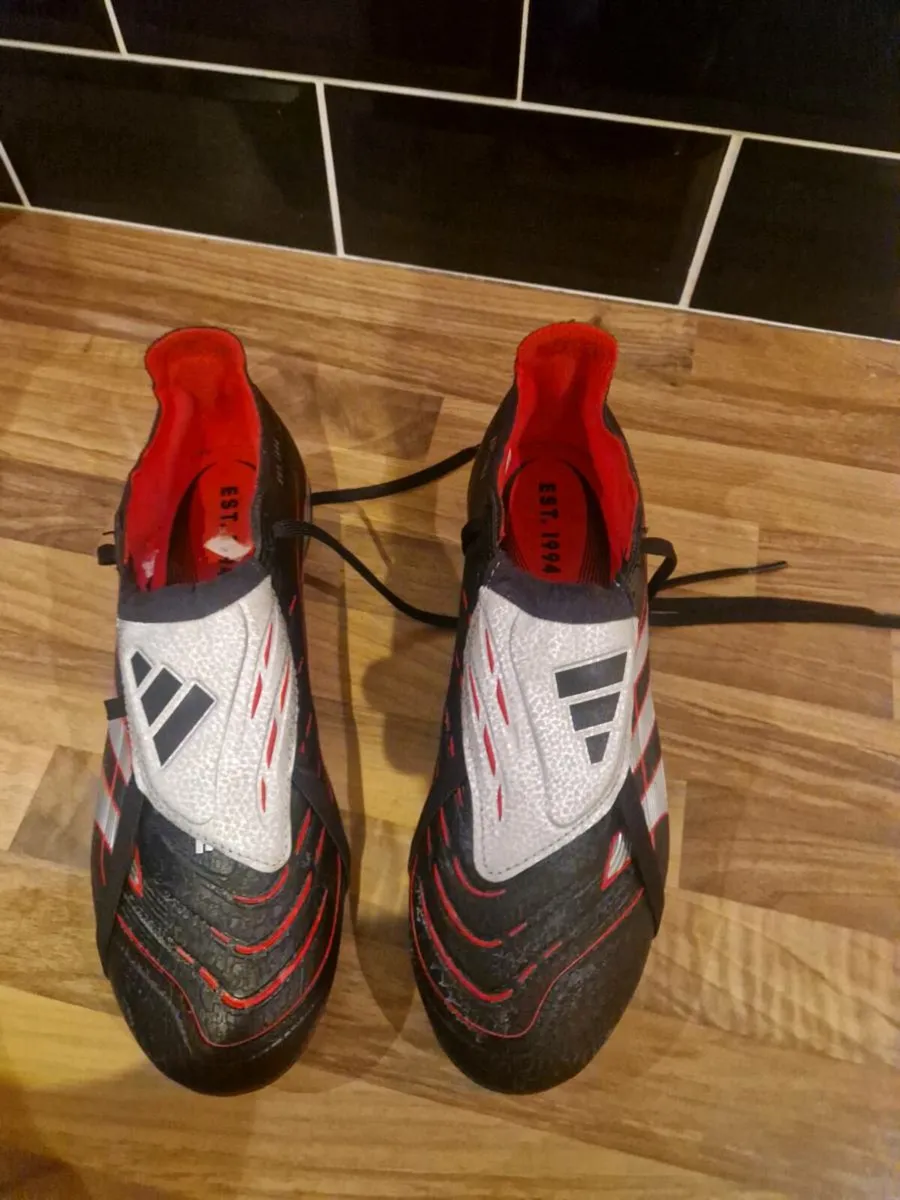 Football boots - Image 2