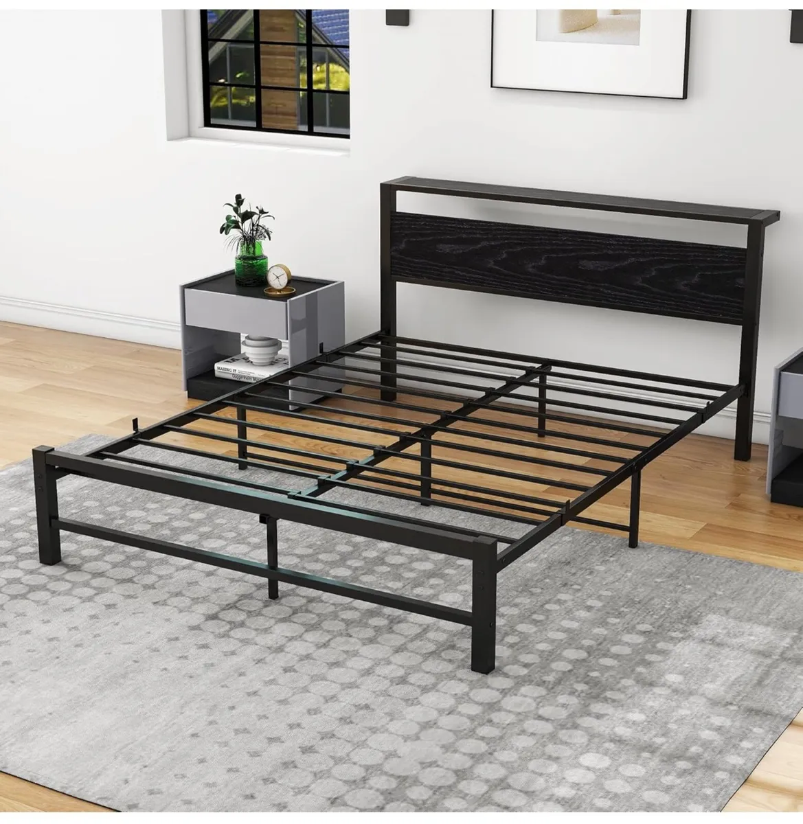 5ft King Metal Platform Bed Frame - Image 1