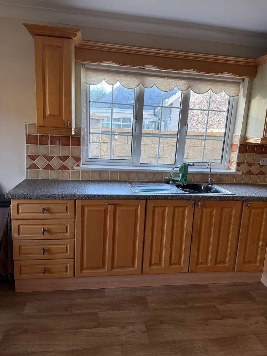 Kitchen units - Image 3