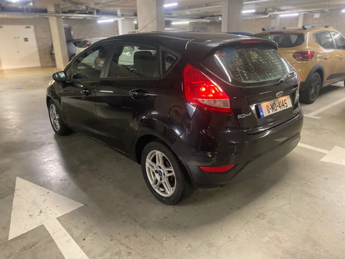 2011 Ford Fiesta nct 06/26 - Image 2