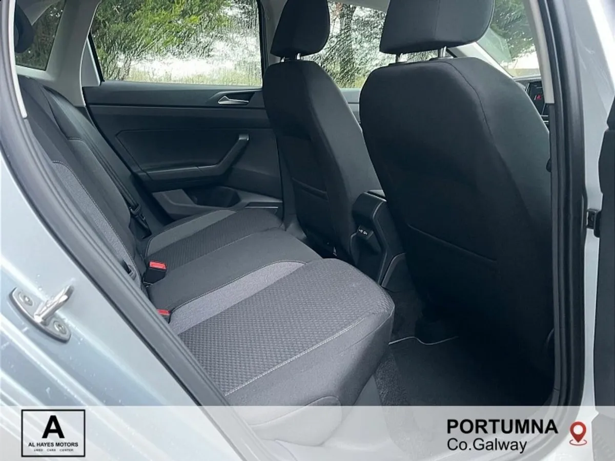 Volkswagen Polo LIFE 1.0 TSI 95HP *ONLY 200KM!!* - Image 4