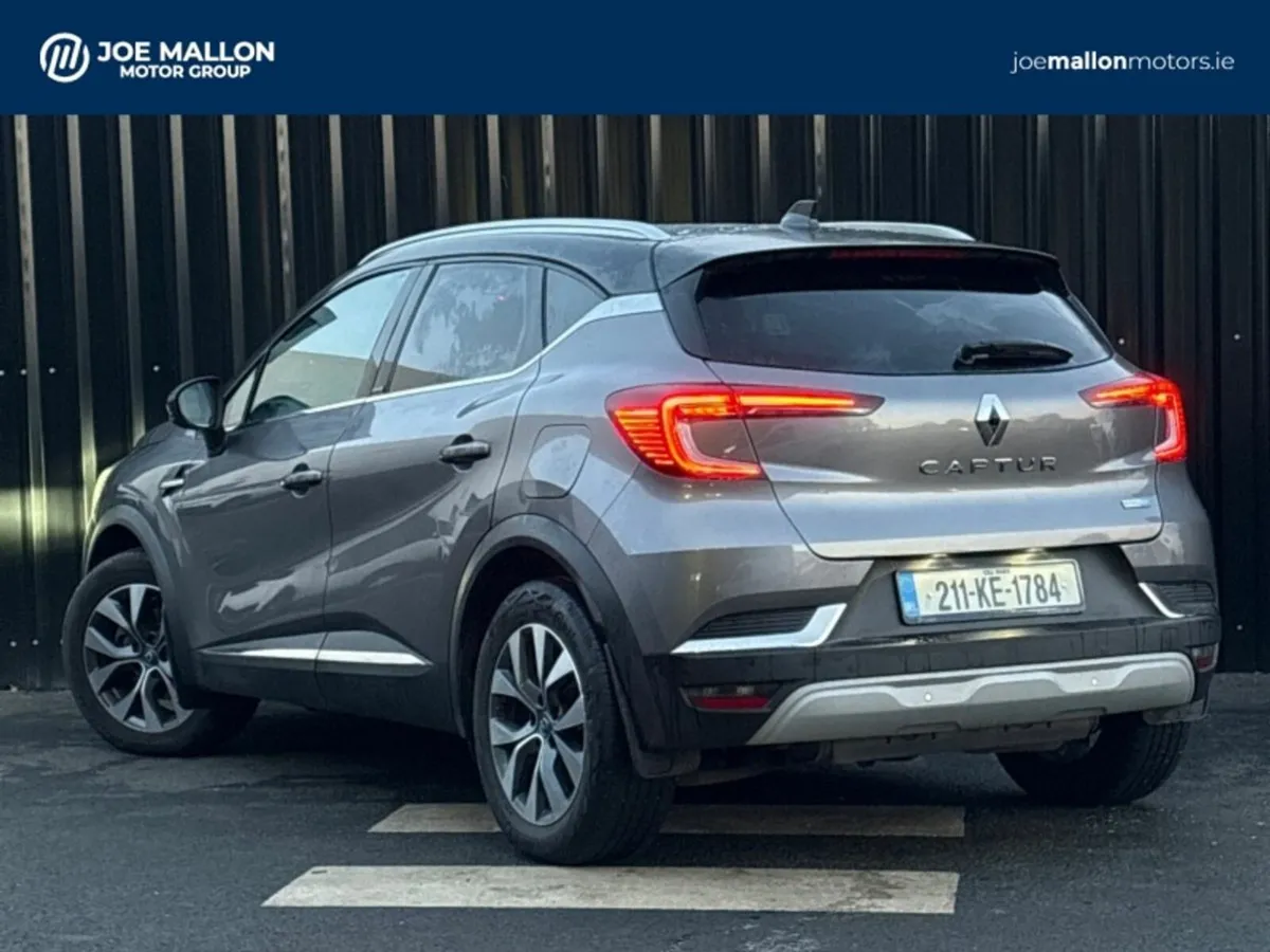 Renault Captur E-TECH Plug-in 160 Auto S-Edition - Image 2
