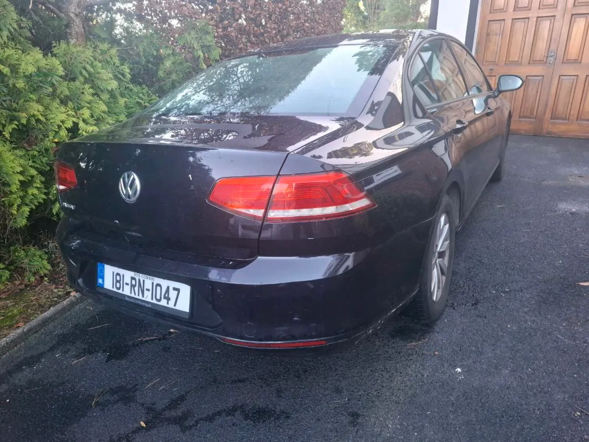 181 Black Volkswagen Passat. NCT 04/26 - Image 2