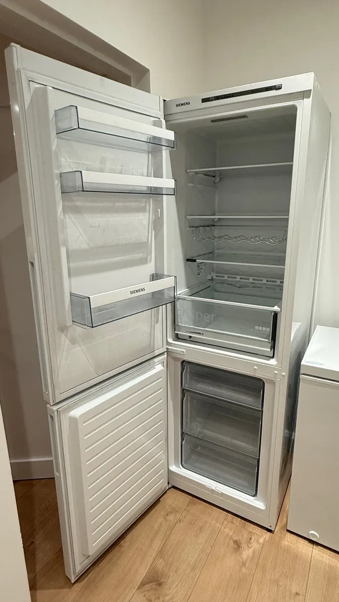 refrigerator - Image 2