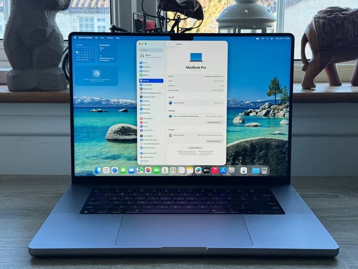 MacBook Pro 16" 2021 M1 Pro | 32GB | 512GB - Image 1