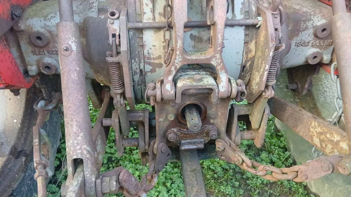 Massey Ferguson 165 1972 original Irish tractor - Image 4