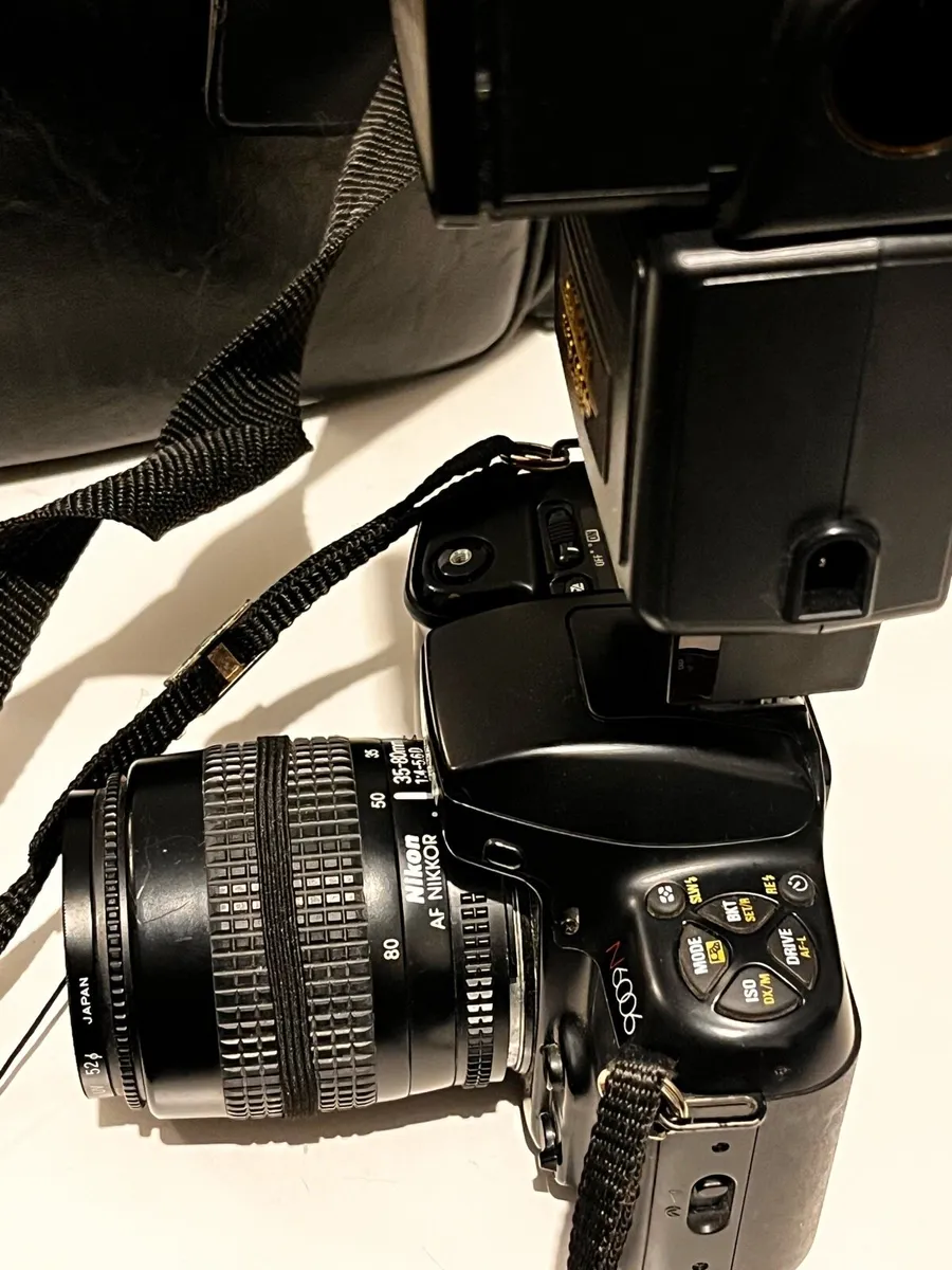 Nikon N6006 - Image 3