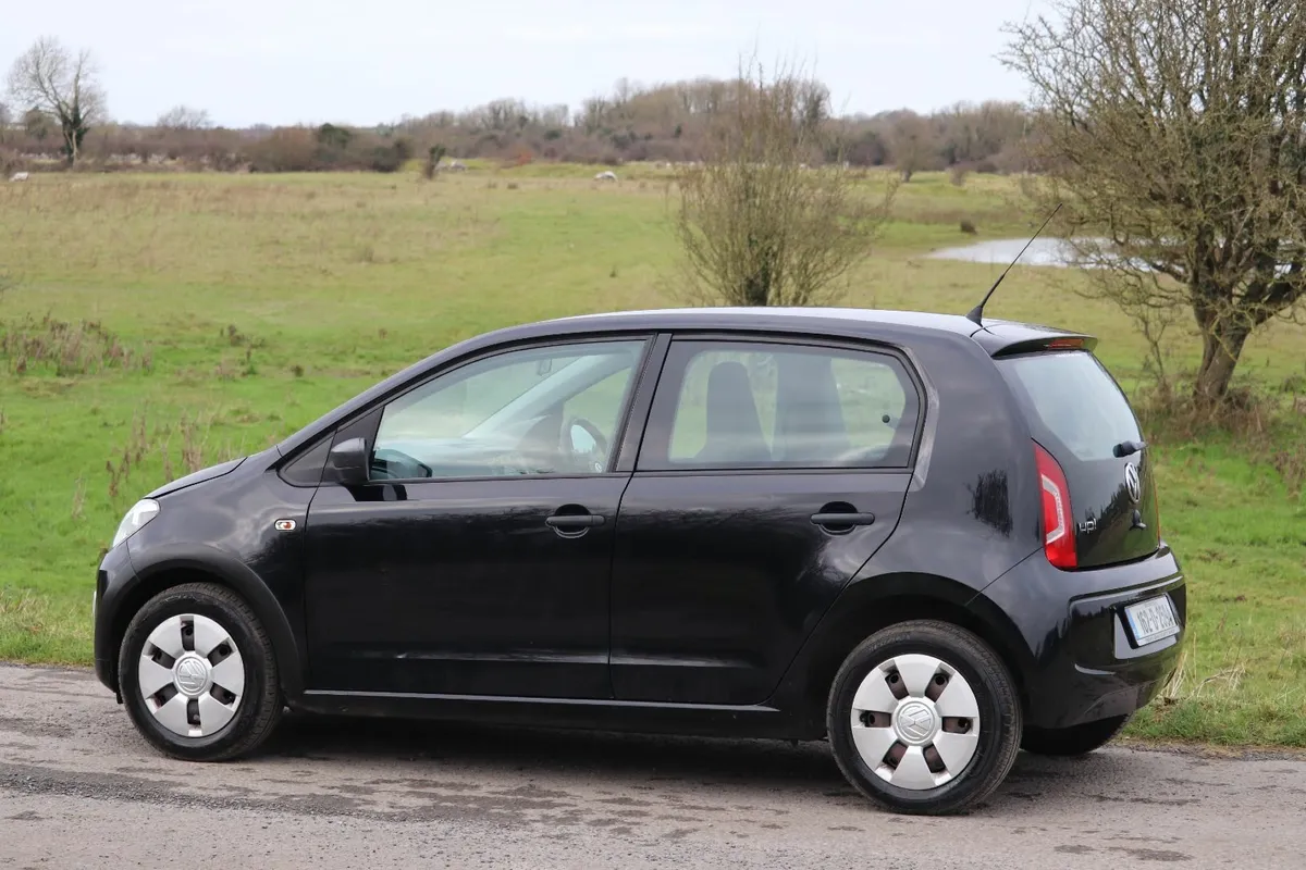 Volkswagen up! 2016 - Image 2
