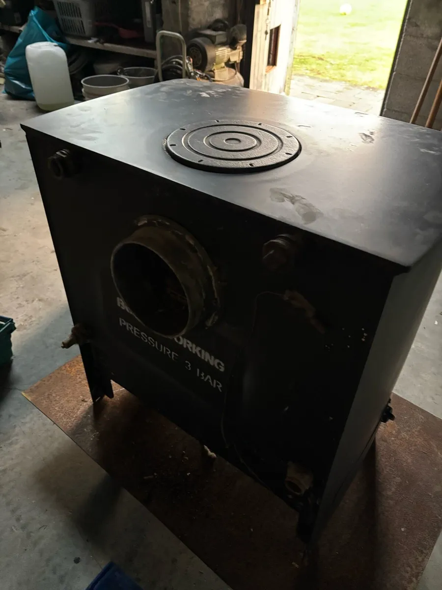 Solid fuel stove 30kw - Image 2