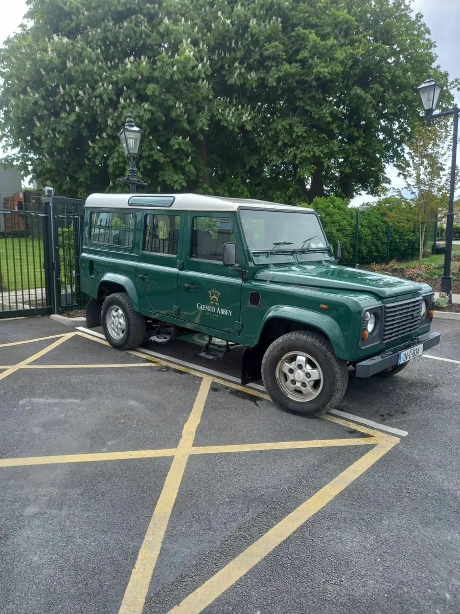 Land Rover Defender 2004 - Image 1