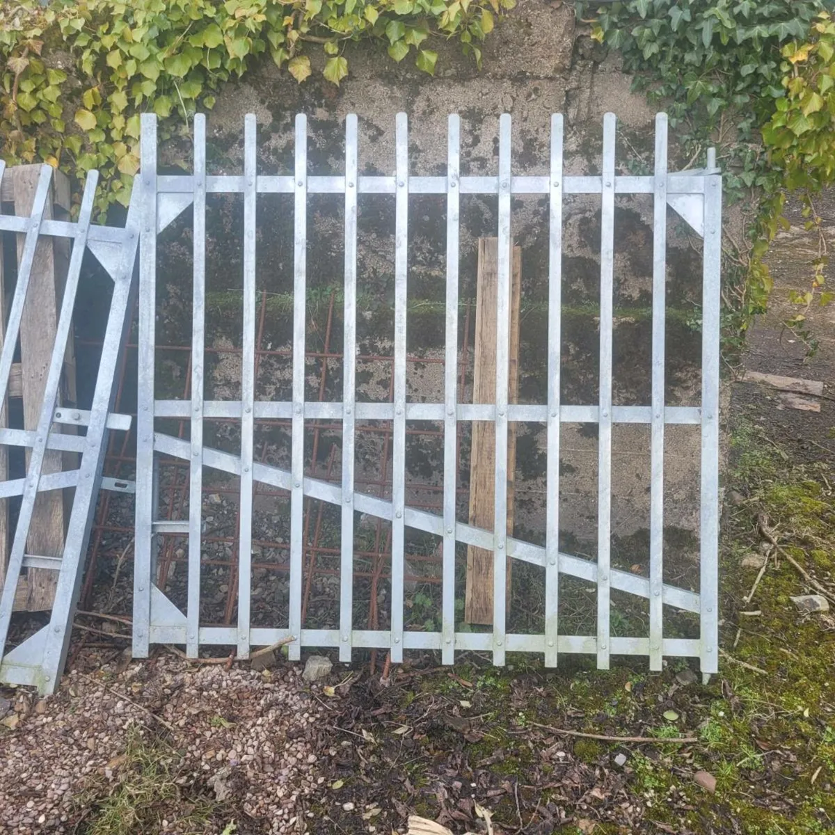 Galvanised gates - Image 3