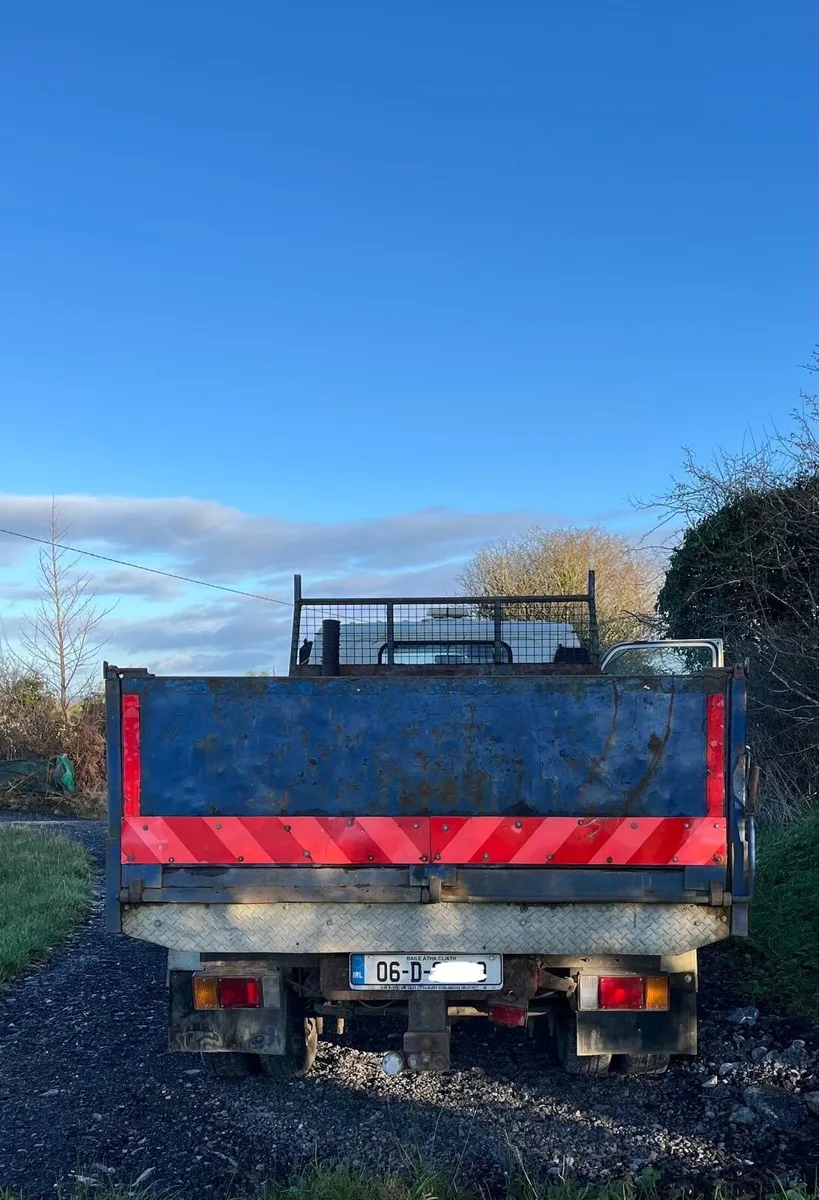 Isuzu NPR 3.5 tonne Truck - Image 3