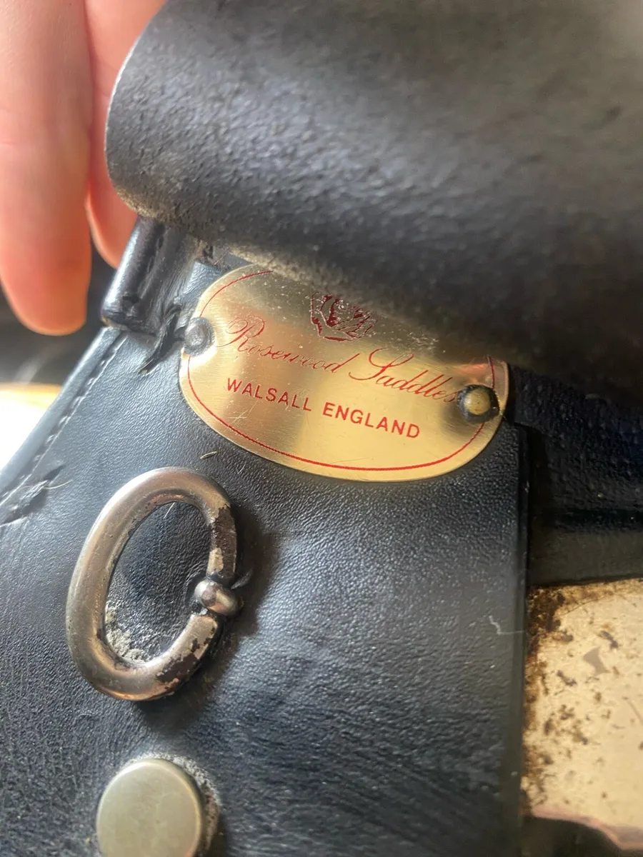 Rosewood 16.5-17” black Leather saddle - Image 4