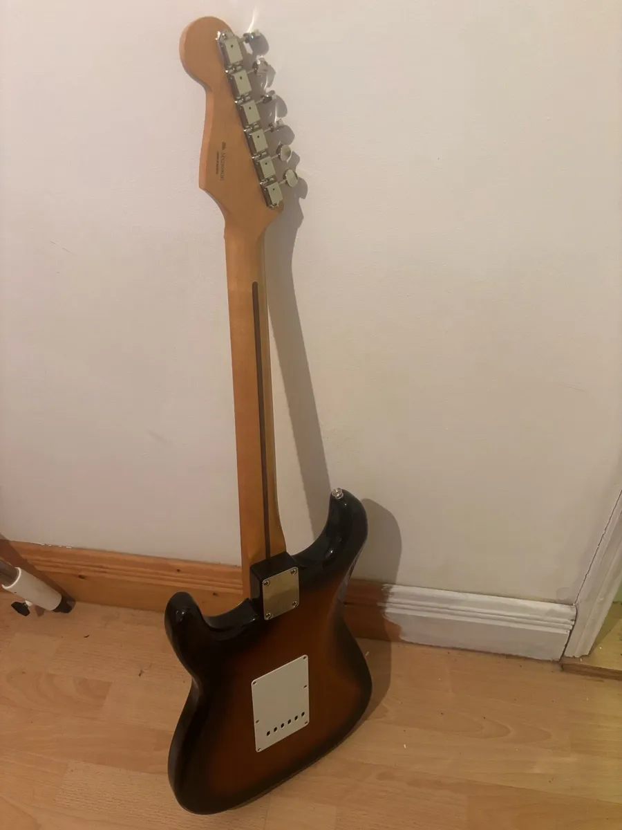 Fender Vintera II 50s MN 2 SB Stratocaster - Image 2