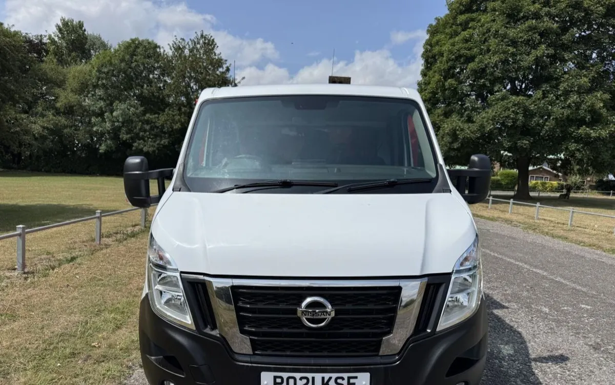 2021 Nissan Nv400 Dropside Van - Image 4