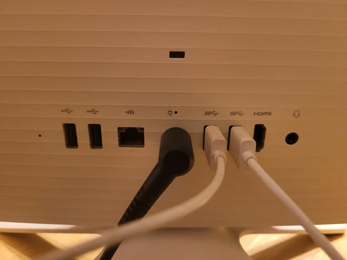 HP All-In-One PC - Image 2