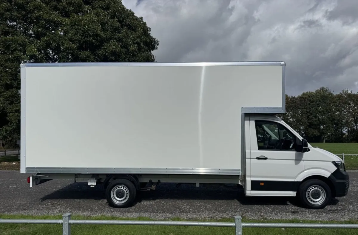 2022 Volkswagen Crafter Luton Box Van - Image 1